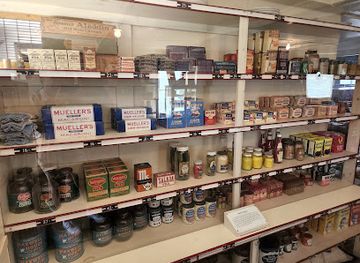 new-hampshire/seacoast-region/shop/strawberry-banke-antique-and-vintage-shop