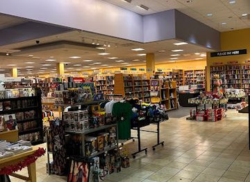 iowa/dubuque/shop/books-a-million