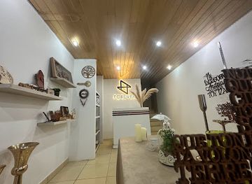 madagascar/andasibe/shop/forever