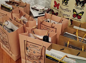 cyprus/limassol/shop/magazin-suvenirov