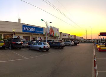 angola/moxico-plains/shop/ginga-shopping