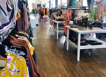 michigan/holland/shop/jean-marie-s