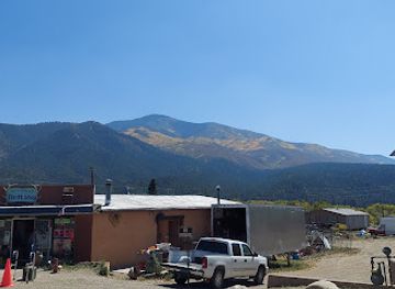 new-mexico/sangre-de-cristo-mountains/shop/jay-s-unique-thrift-store