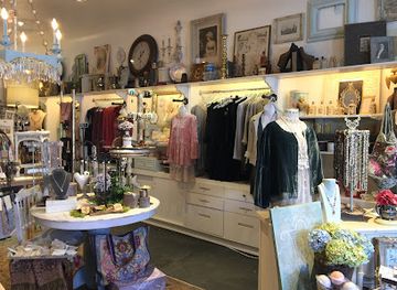 texas/plano/shop/the-feathered-nest