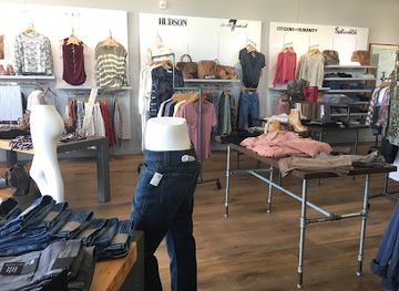 mississippi/jackson/shop/red-square-clothing-co