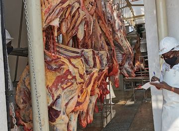 botswana/makgadikgadi-pans/shop/farmers-butchery