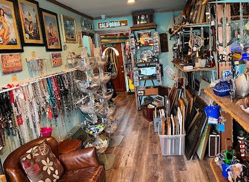 california/oxnard/shop/miscellaneous-treasures-inc