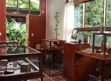 costa-rica/monteverde/shop/joyeria-mane-antu-taller-y-galeria