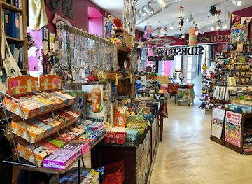 maryland/baltimore/federal-hill/shop/sideshow-at-the-american-visionary-art-museum