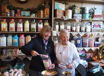 guernsey/les-tielles/shop/national-trust-of-guernsey-victorian-shop-and-parlour-at-26-cornet-street