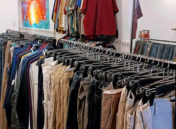 vietnam/vung-tau/vung-tau-lighthouse/shop/gustle-2hand-secondhand-shop