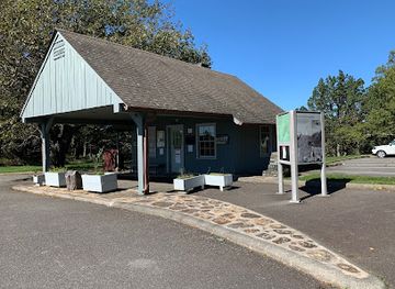virginia/blue-ridge-parkway/shop/rocky-knob-visitor-center