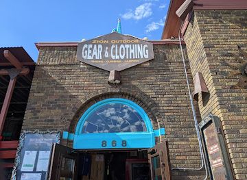 utah/zion-national-park/shop/zion-outdoor