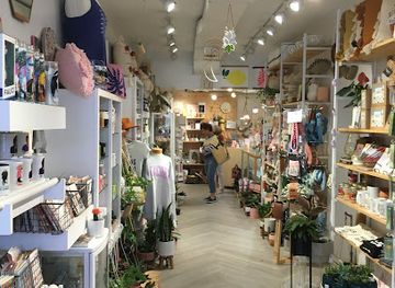 vermont/lake-champlain/shop/golden-hour-gift-co-formerly-trinket