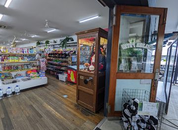 australia/the-whitsundays/shop/trader-petes