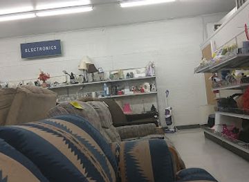 utah/richfield/shop/deseret-industries-thrift-store-donation-center