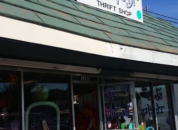 tennessee/johnson-city/shop/she-s-thrifty-shop