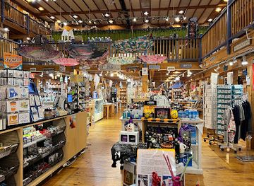 rhode-island/narragansett-beach/shop/imagine-gift-store