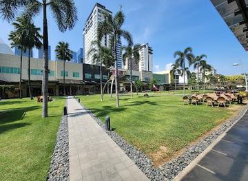 Bonifacio High Street