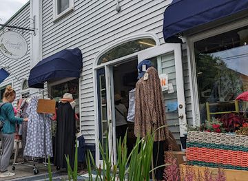 maine/acadia-national-park/shop/bramble-and-stone