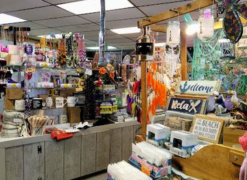 michigan/pictured-rocks-national-lakeshore/shop/das-gift-haus