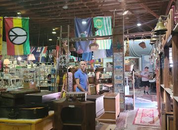 massachusetts/north-shore/shop/oldies-vintage-marketplace