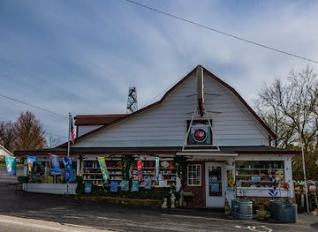 arkansas/devil-s-den-state-park/shop/razorback-gift-shops
