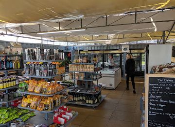 united-kingdom/caernarfonshire/shop/hootons-homegrown-farm-shop-farmer-hooton-s-tatws-poeth-hot-potatoes