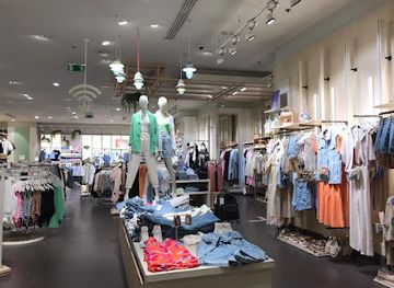 romania/cluj-napoca/shop/stradivarius