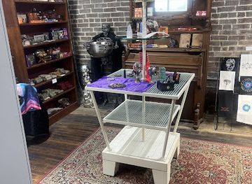 kentucky/henderson/shop/the-black-dahlia