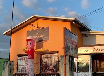 new-caledonia/pouembout/shop/delicatessen-la-cave-wine-shop