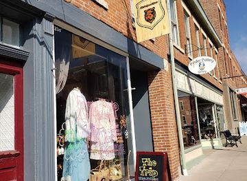 illinois/galena-historic-district/shop/the-trip-vintage-boutique
