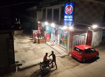 pakistan/deosai-national-park/shop/musa-s-collection-and-boutique-centre