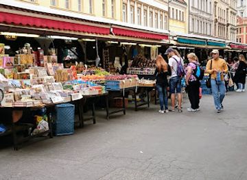 czechia/beskids/shop/havelske-trziste