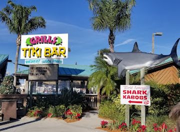 florida/cape-canaveral/shop/grills-seafood-deck-tiki-bar