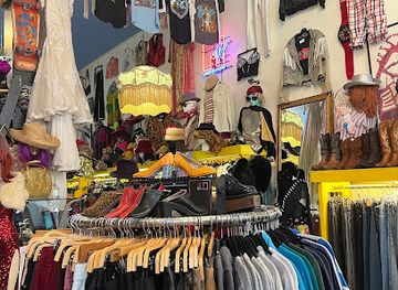 california/venice-beach/shop/gotta-have-it