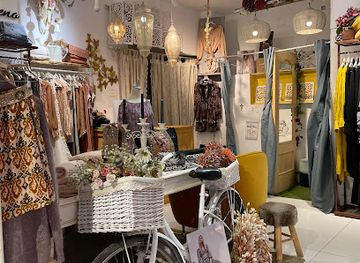 spain/seville/shop/laura-moreno