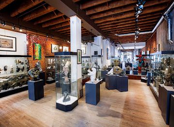 canada/nunavik/shop/images-boreales-inuit-art-gallery