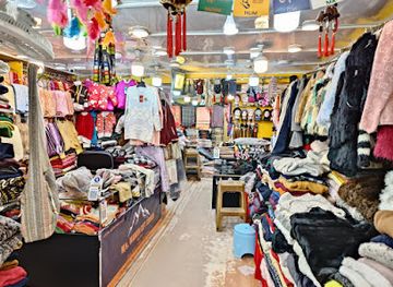 india/manali/shop/saleem-sale-house