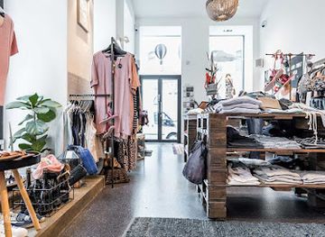 austria/lower-austria/shop/luv-the-shop