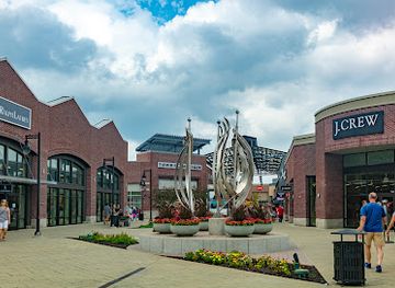 michigan/central-michigan/shop/tanger-outlets-grand-rapids