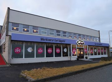 faroe-islands/torshavn/shop/sheep