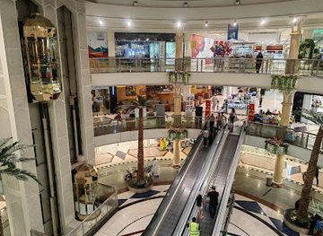 oman/al-hajar-mountains/shop/markaz-al-bahja