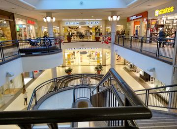 canada/okanagan/shop/cornwall-centre