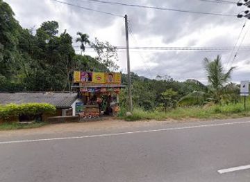 sri-lanka/horton-plains-national-park/shop/dananjaya-weldasela