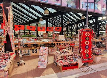 albania/tirana-plain/shop/souvenir-pazari-i-ri
