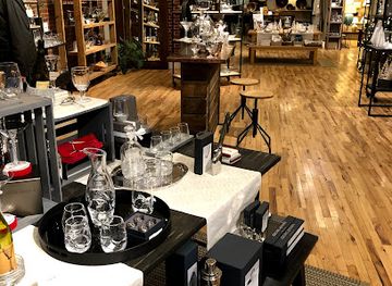 new-hampshire/hanover/shop/simon-pearce-hanover