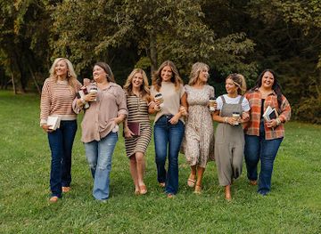 illinois/corn-belt/shop/glamour-farms-boutique