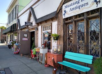 ohio/cincinnati/newport/shop/mustang-betty-s-antiques