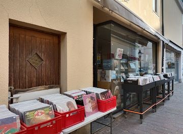 austria/eisenstadt/shop/monroe